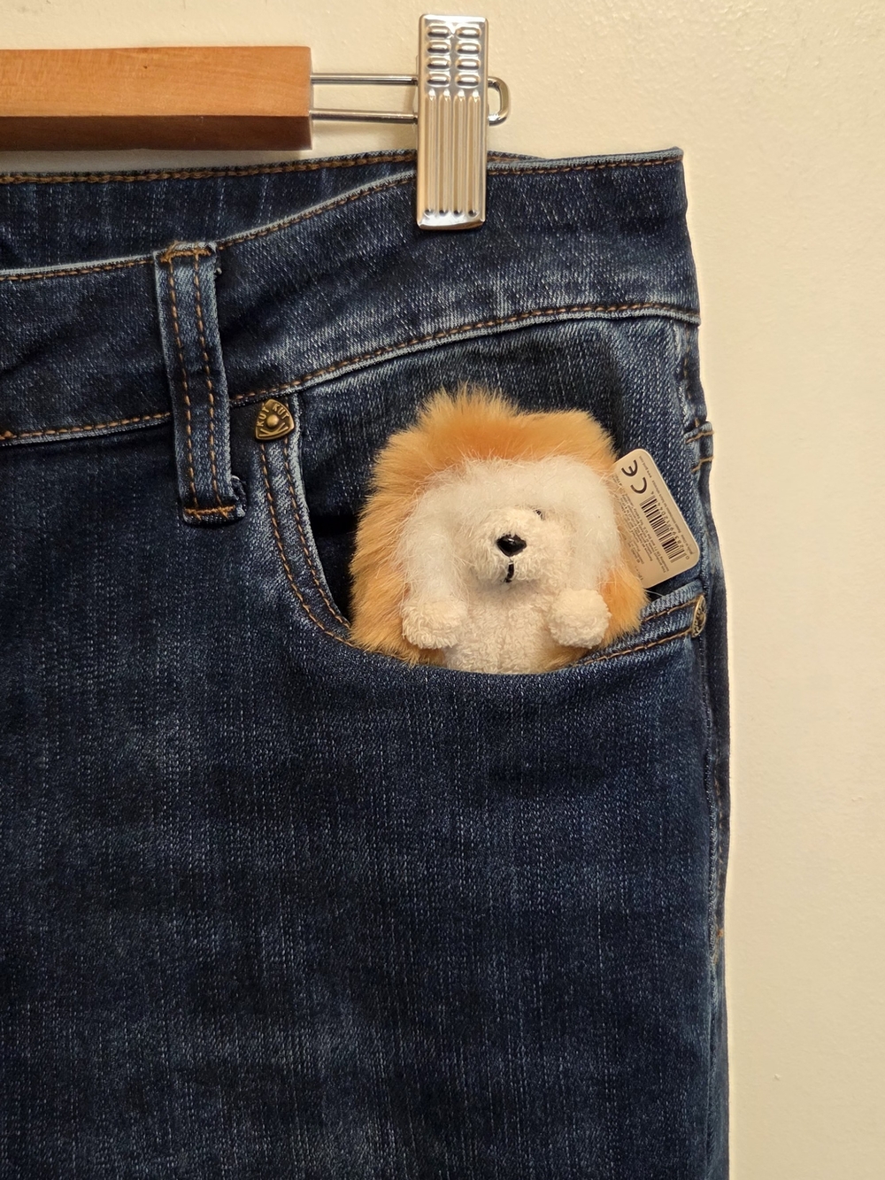 Kut from the Kloth "Nicole" High Rise Bootcut Jeans 14 - Picture 3 of 5